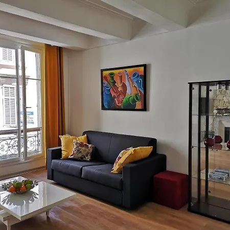 Apartment 5 Min To Sea Francaise Old Town