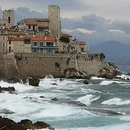 5 Min To Sea Francaise Old Town Daire *