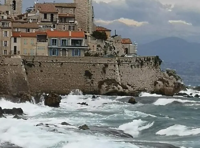 5 Min To Sea Francaise Old Town Daire *